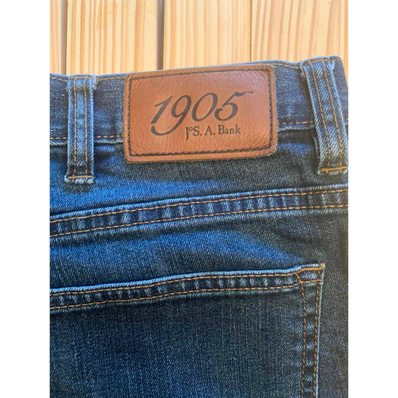 Jos A Bank 1905 jeans - like new - 40W 32L - Picture 9 of 11